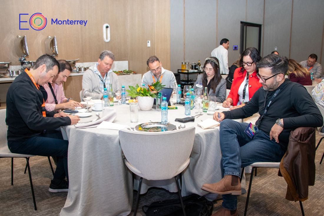 Accountability Group de EO Accelerator Monterrey trabajando